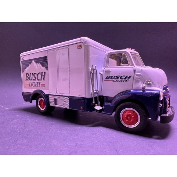 NIB 1995 First Gear 19-1622 Busch Light Beer 1952 GMC Insulated Van Truck 1/34